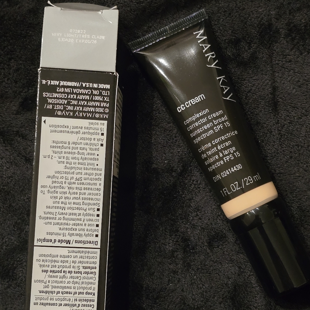 Mary Kay CC Cream Broad Spectrum SPF 15 - Very Light